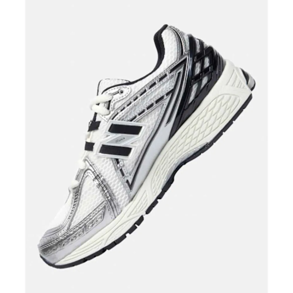 Fashion New Balance Adults 1906 Trainers Grey