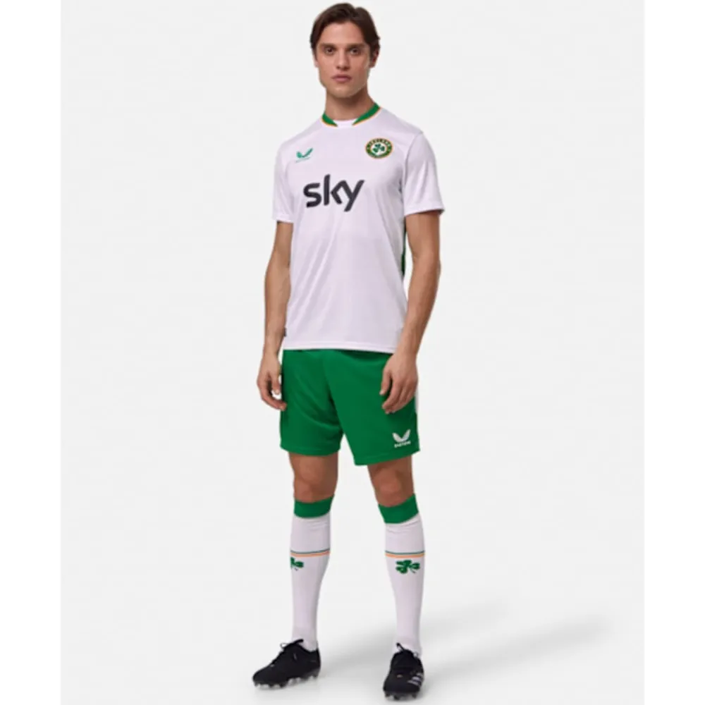 Hot Castore Adults Ireland Away Shorts Green