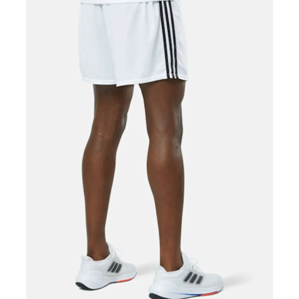 Online O'Neills Adults Mourne Shorts White