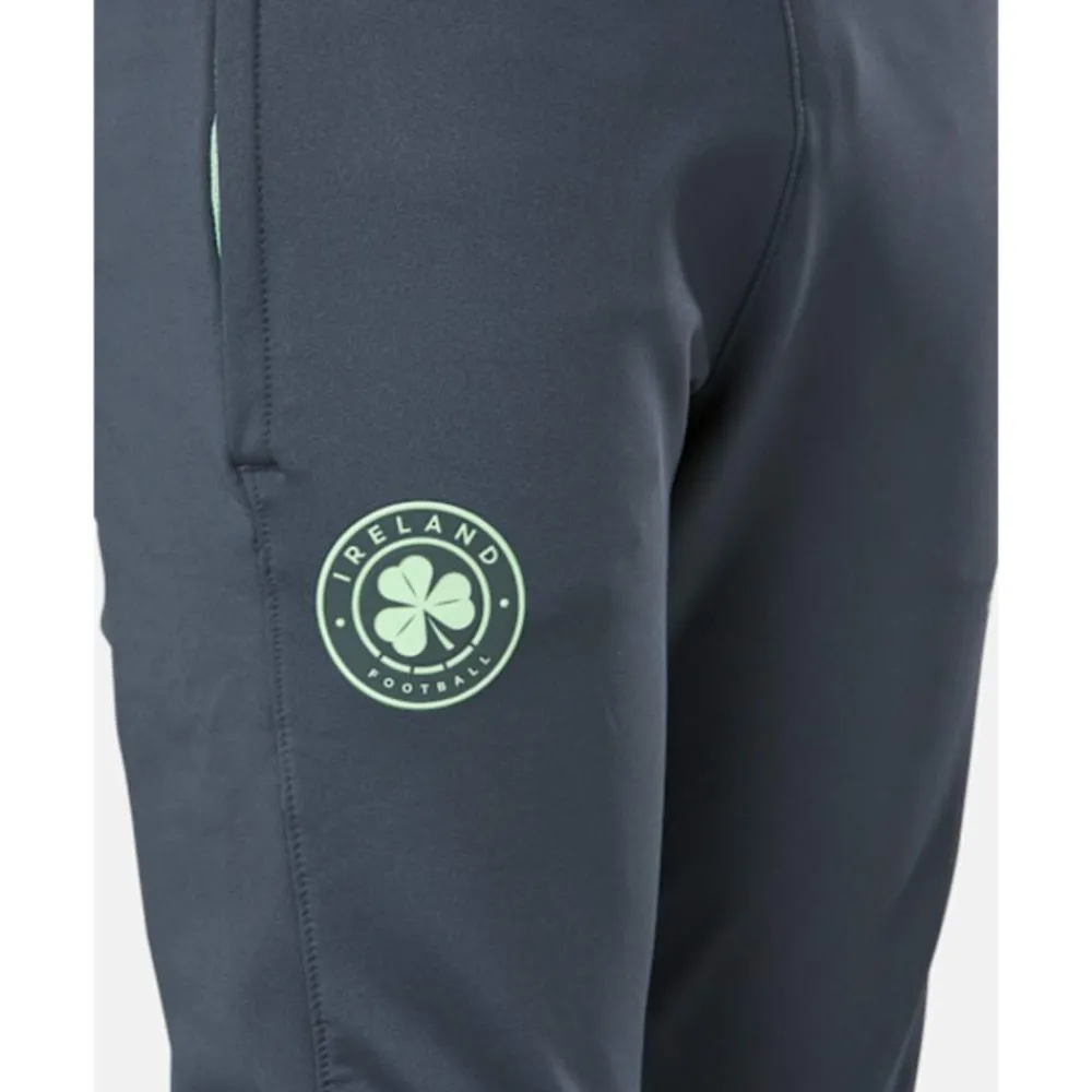 New Castore Kids Ireland Rise Pro Players Training Pants Black