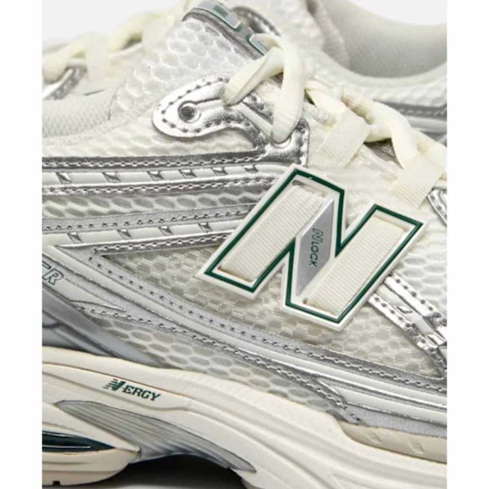 Online New Balance Mens 1906 Trainers White