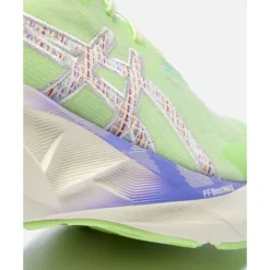 Online Asics Mens Novablast 5 TR Cream