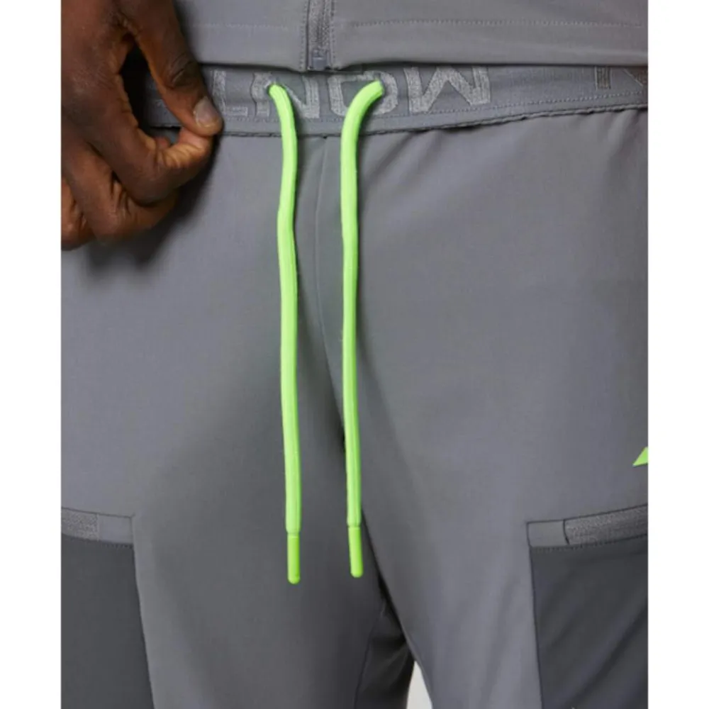 Best Monterrain Mens Orbit Woven Running Pant Grey