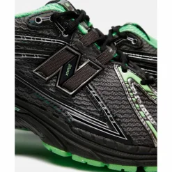 Fashion New Balance Mens 1906R Trainers Black