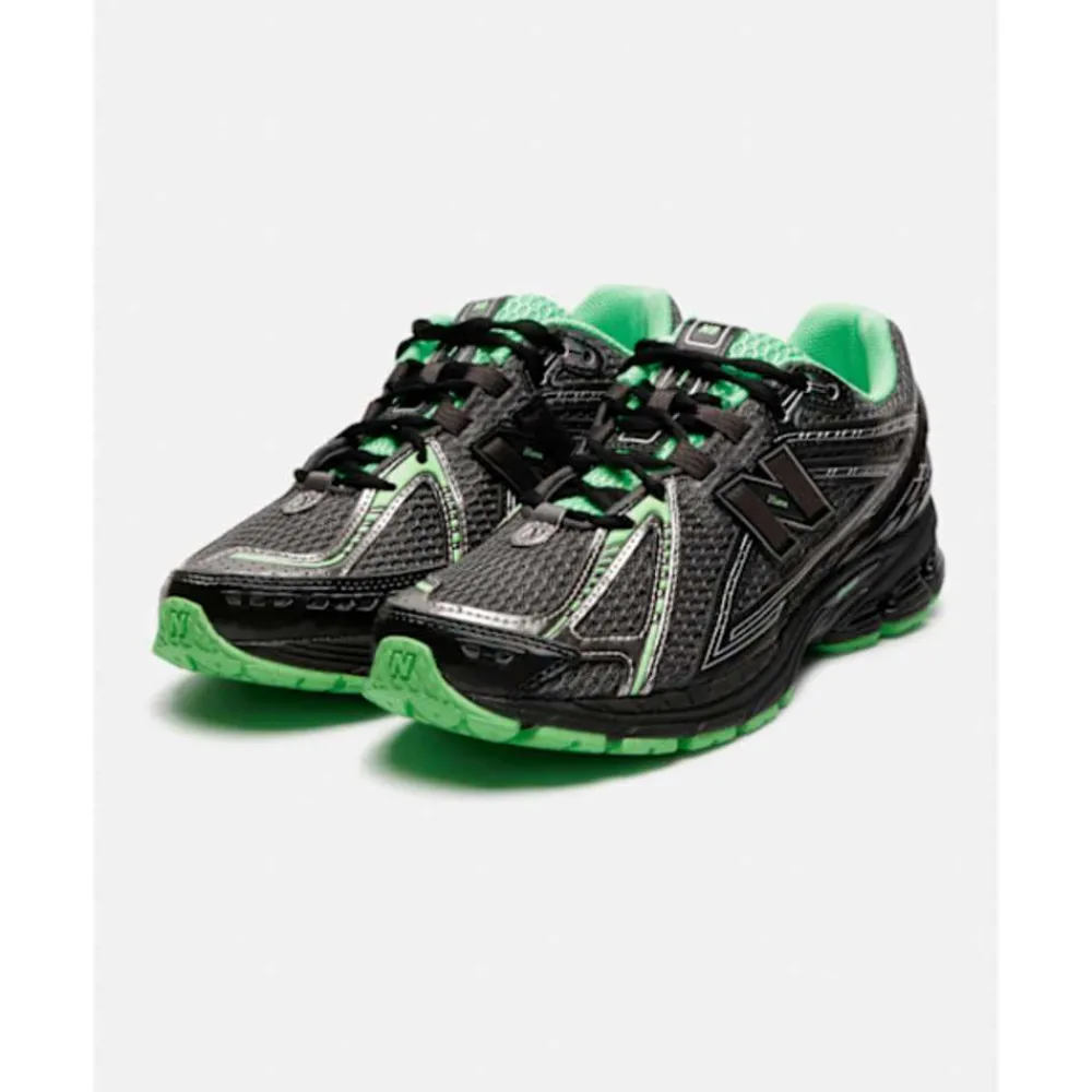 Fashion New Balance Mens 1906R Trainers Black
