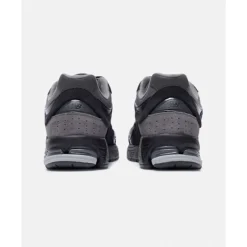 Outlet New Balance Mens 2002R Trainers Black