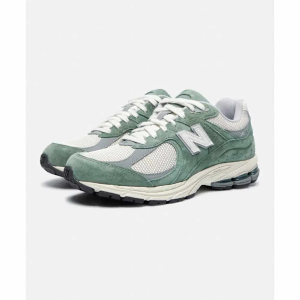 New New Balance Mens 2002R Trainers Green