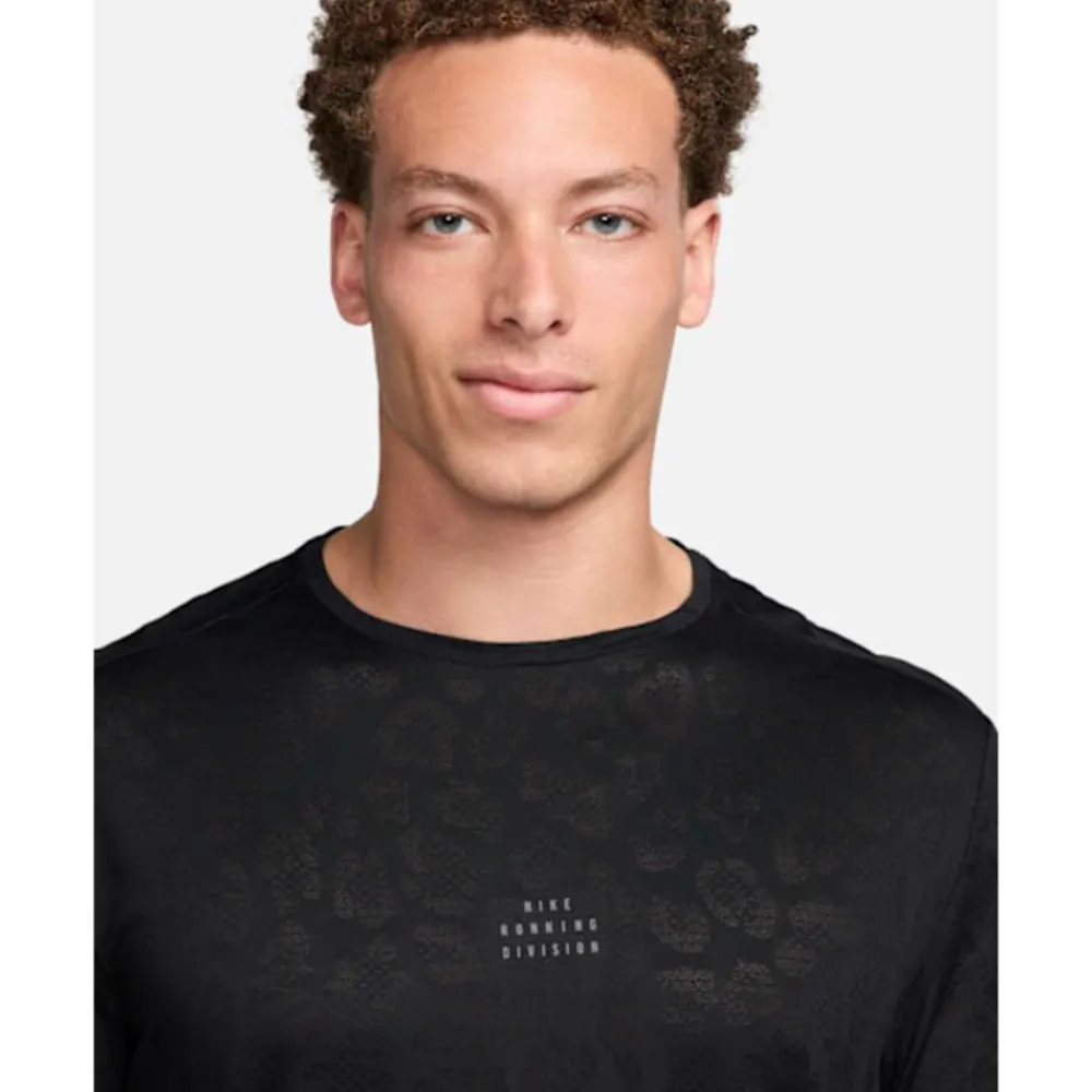 Discount Nike Mens Rise 365 Run Division T-Shirt Black