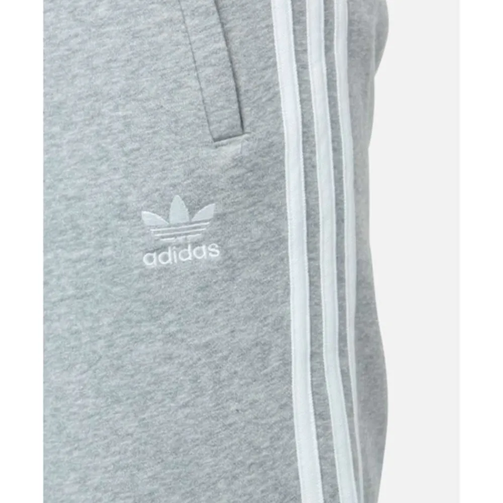 Fashion adidas Originals Mens Trefoil Essentials 3-Stripes Pants Grey