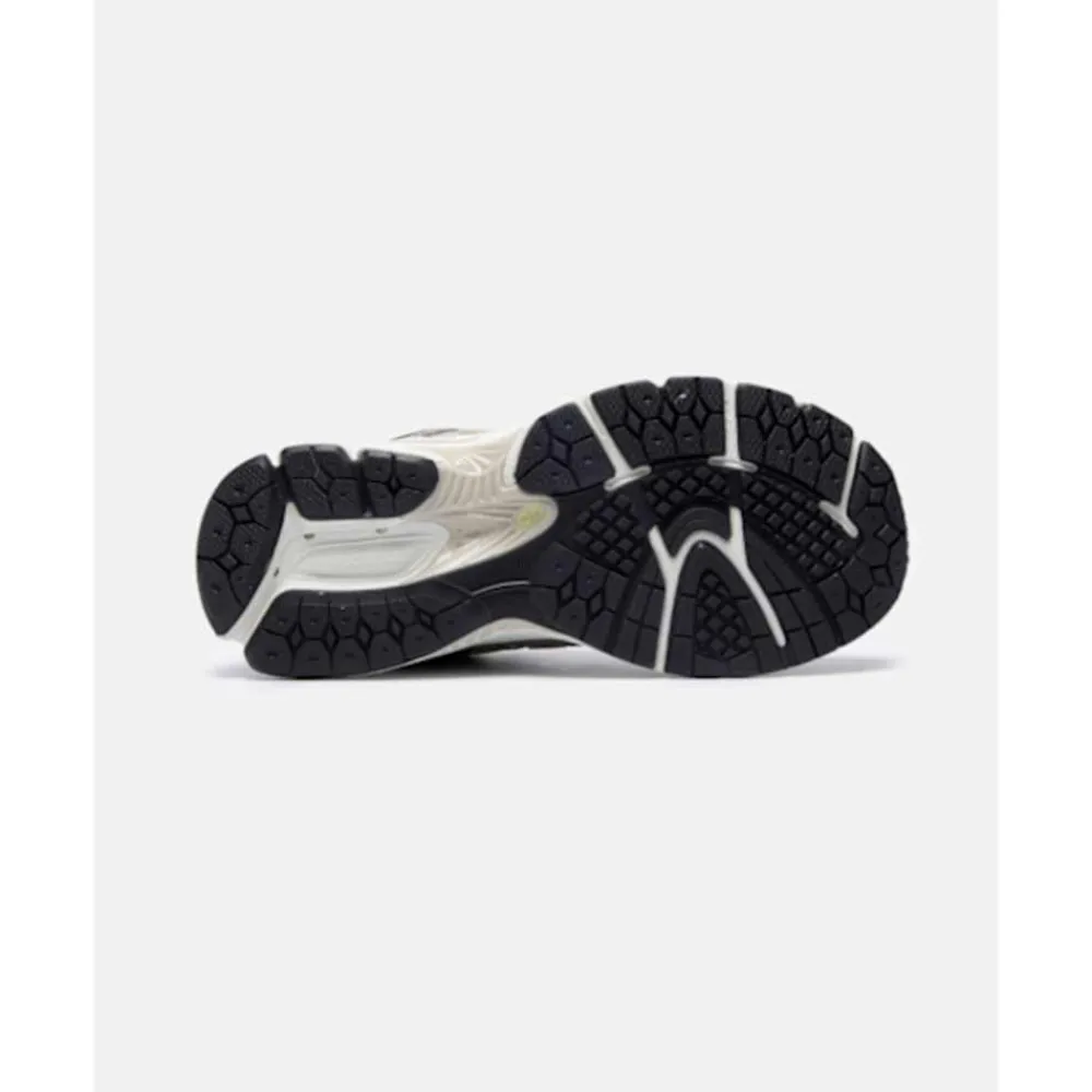Outlet New Balance Older Kids 1906 Trainers Brown