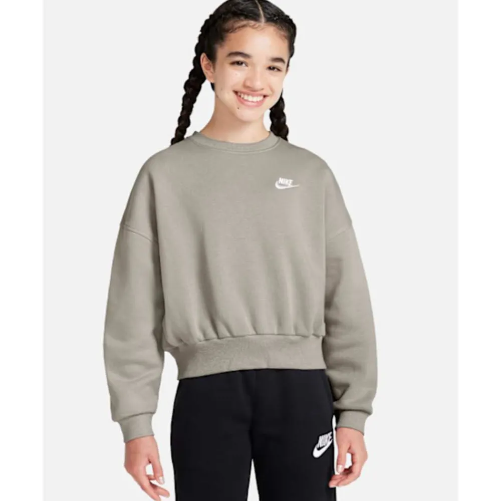 Outlet Nike Older Kids Club Fleece Crew Neck Sweatshirt Grey