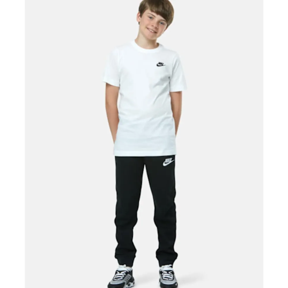 Discount Nike Older Kids Club Logo Pants Black