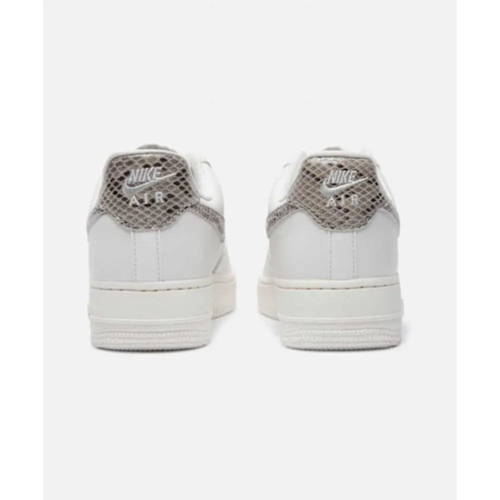 Online Nike Womens Air Force 1 '07 White
