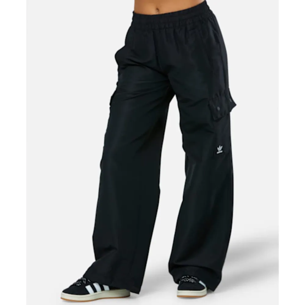 Fashion adidas Originals Womens Essential Woven Cargo Pants Black