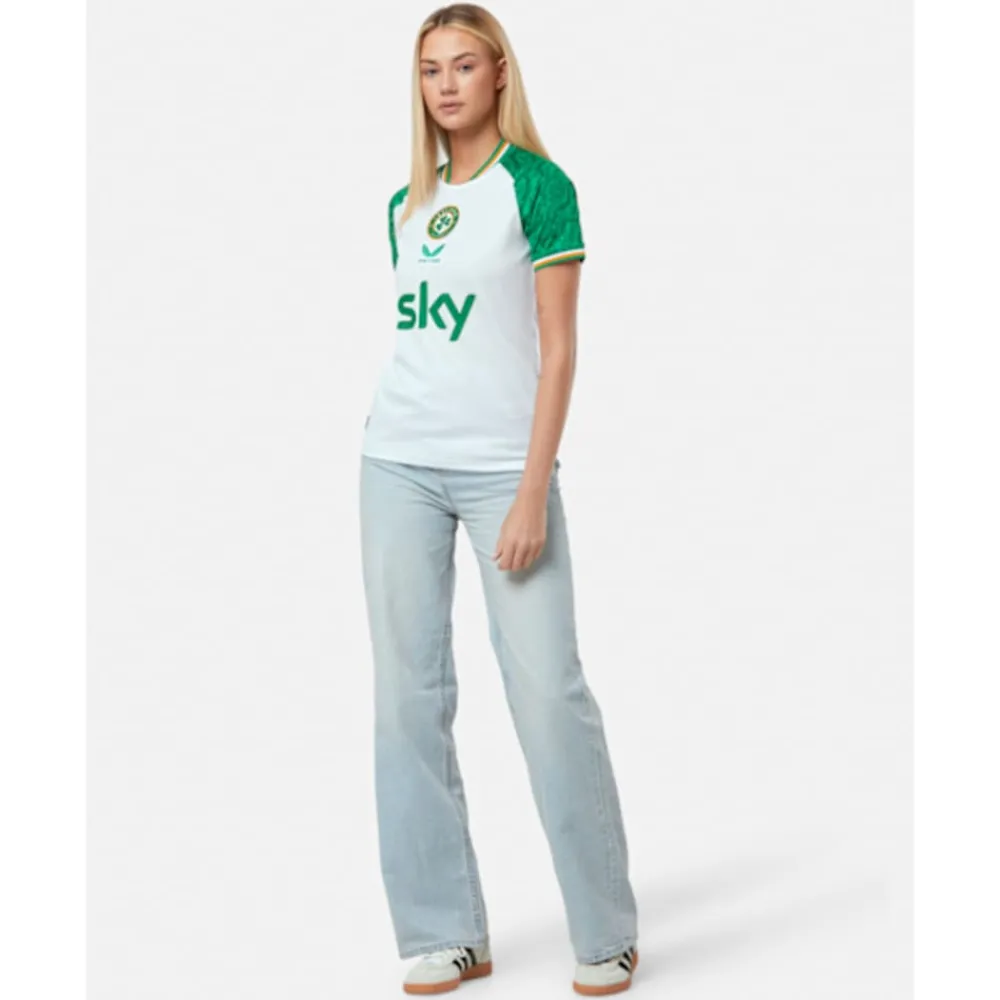 Sale Castore Women's Ireland Third Jersey White