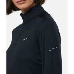 Discount Nike Womens Swift Half-Zip Top Black