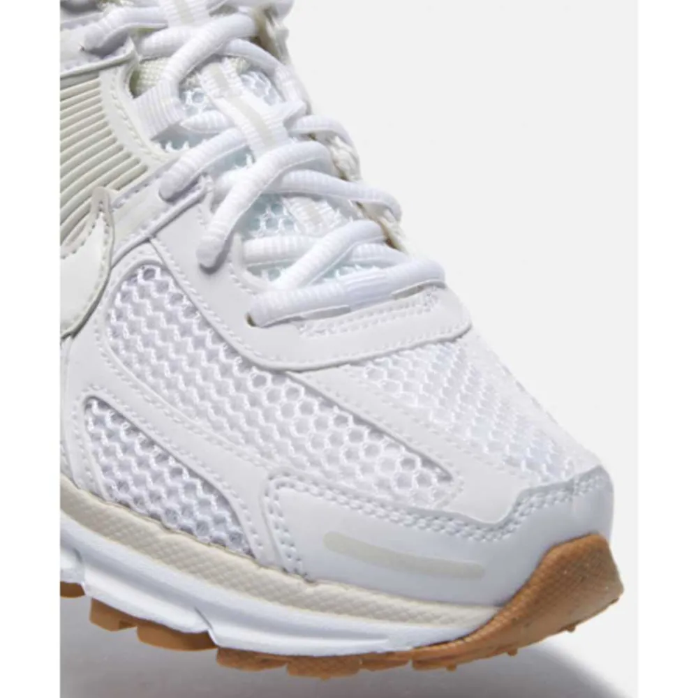 Outlet Nike Womens Zoom Vomero 5 White