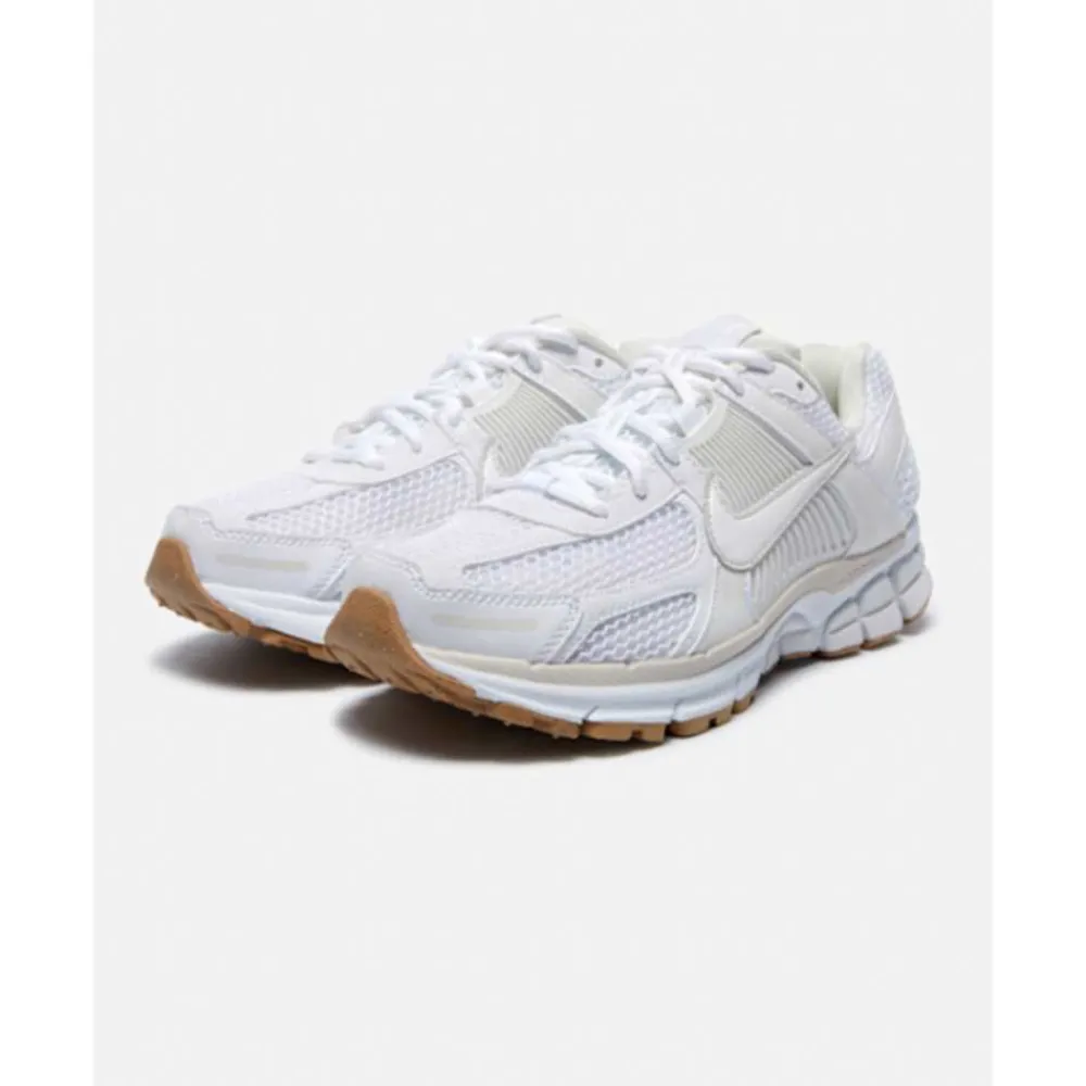 Outlet Nike Womens Zoom Vomero 5 White