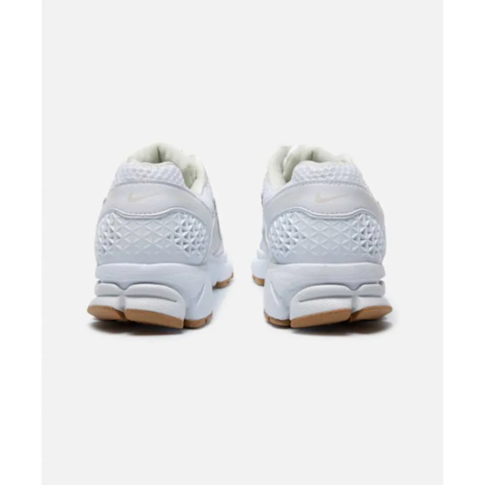 Outlet Nike Womens Zoom Vomero 5 White
