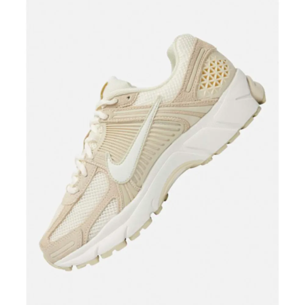 Hot Nike Womens Zoom Vomero 5 Cream